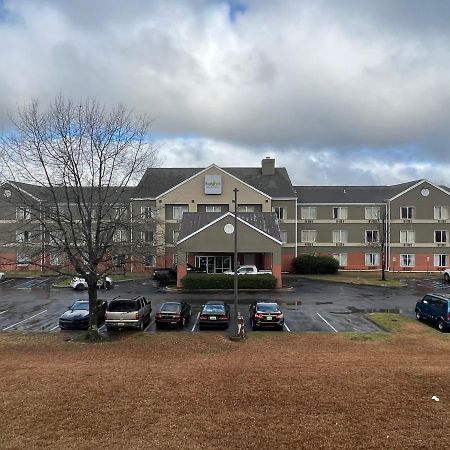 Budgetel Inns & Suites Fairfield Exterior photo