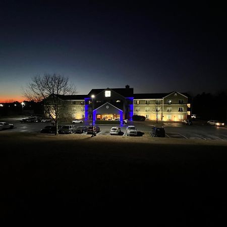 Budgetel Inns & Suites Fairfield Exterior photo