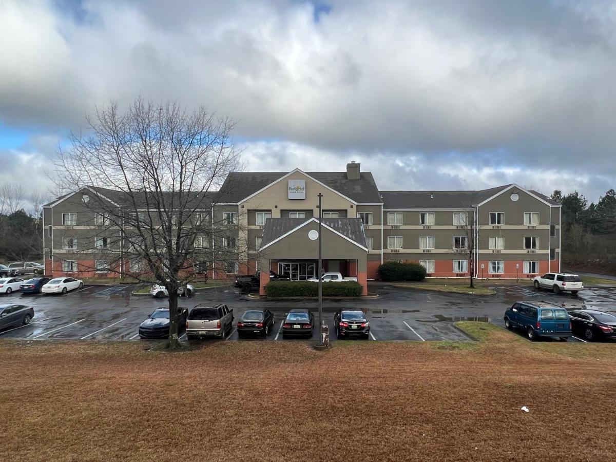 Budgetel Inns & Suites Fairfield Exterior photo